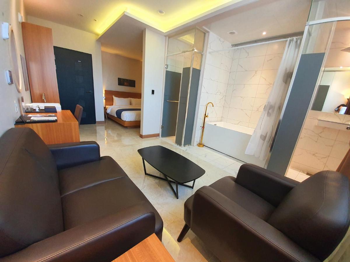 Benikea Hotel Yangsan Ngoại thất bức ảnh